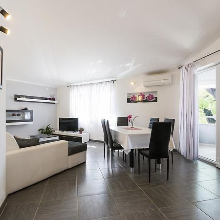 Apartment Carmen Póla Kültér fotó