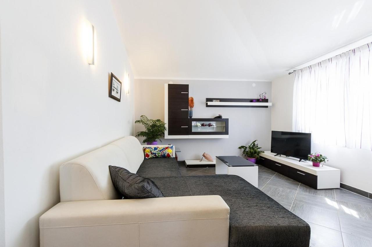 Apartment Carmen Póla Kültér fotó