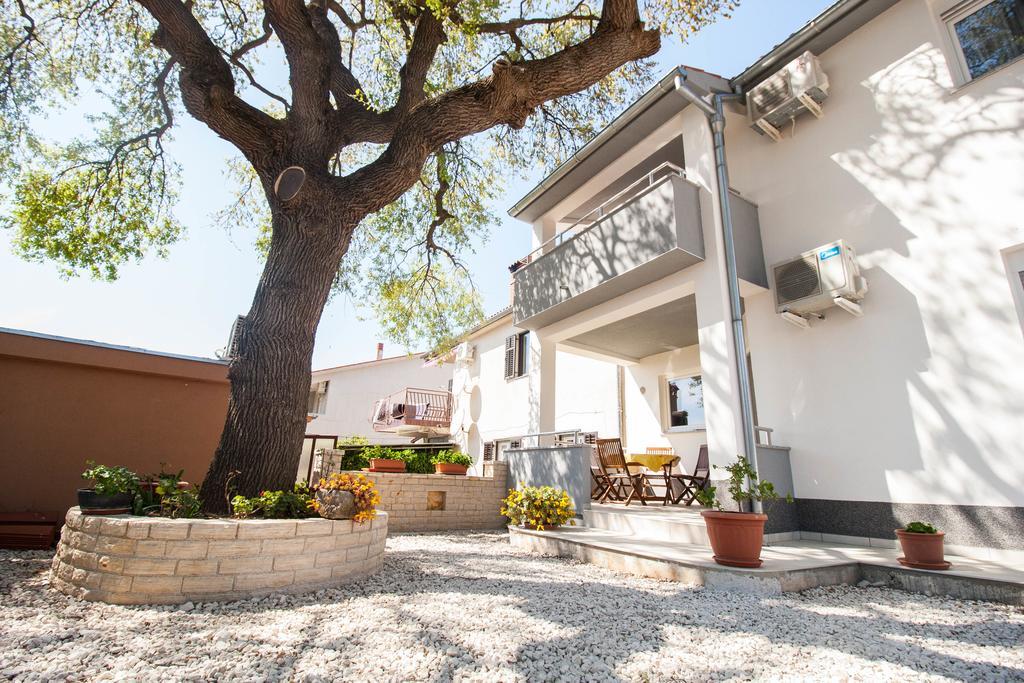Apartment Carmen Póla Szoba fotó